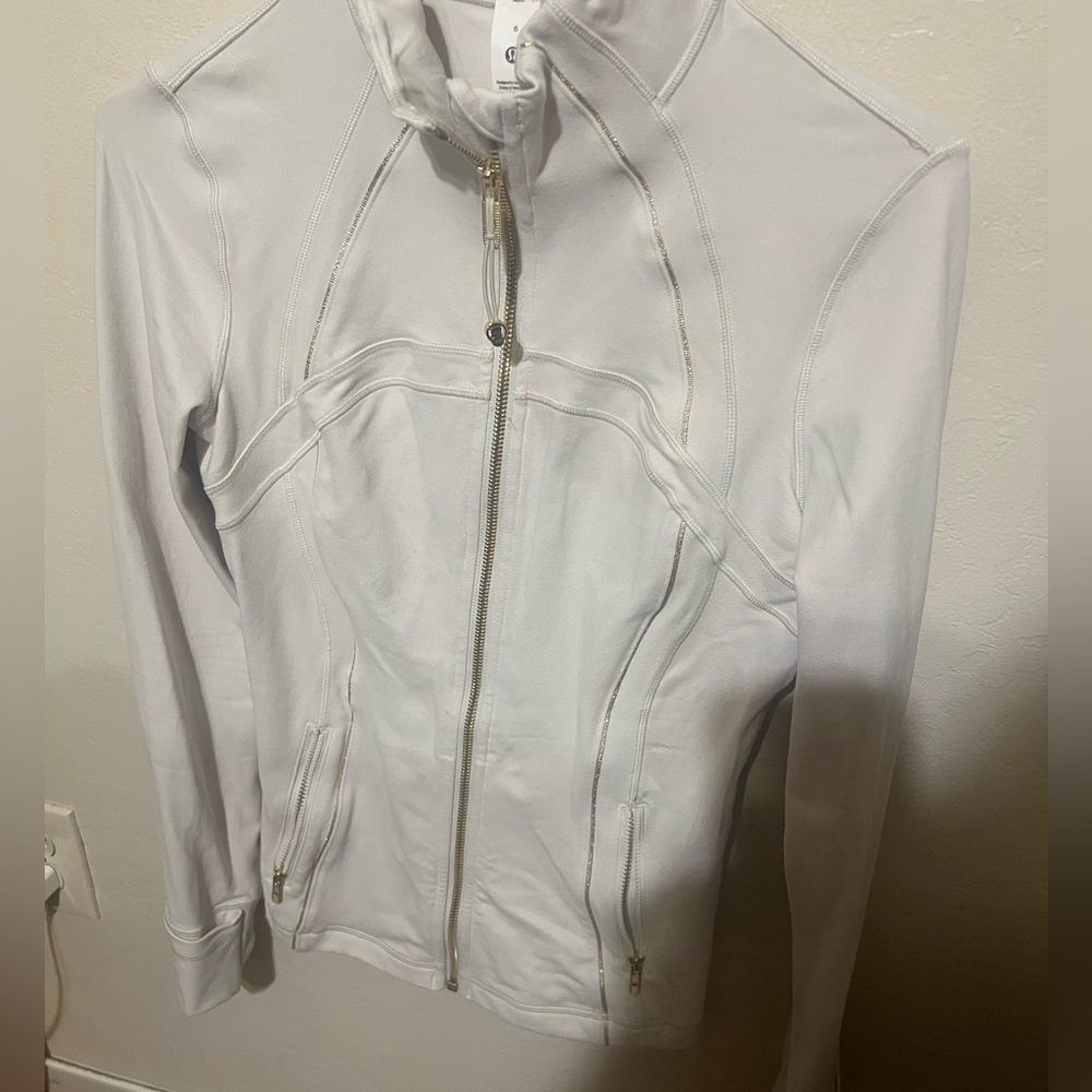 Lululemon define Athletica Cream jacket